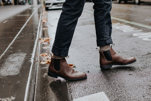 Lifestyle Men 1 image of Blundstone Men's Dress #1900 in Chestnut Brown