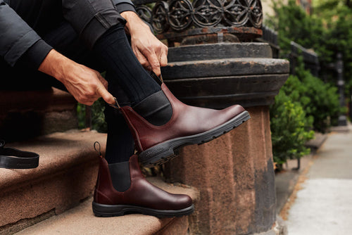 Lifestyle Men 5 image of Blundstone Men's Classics #2130 in Auburn