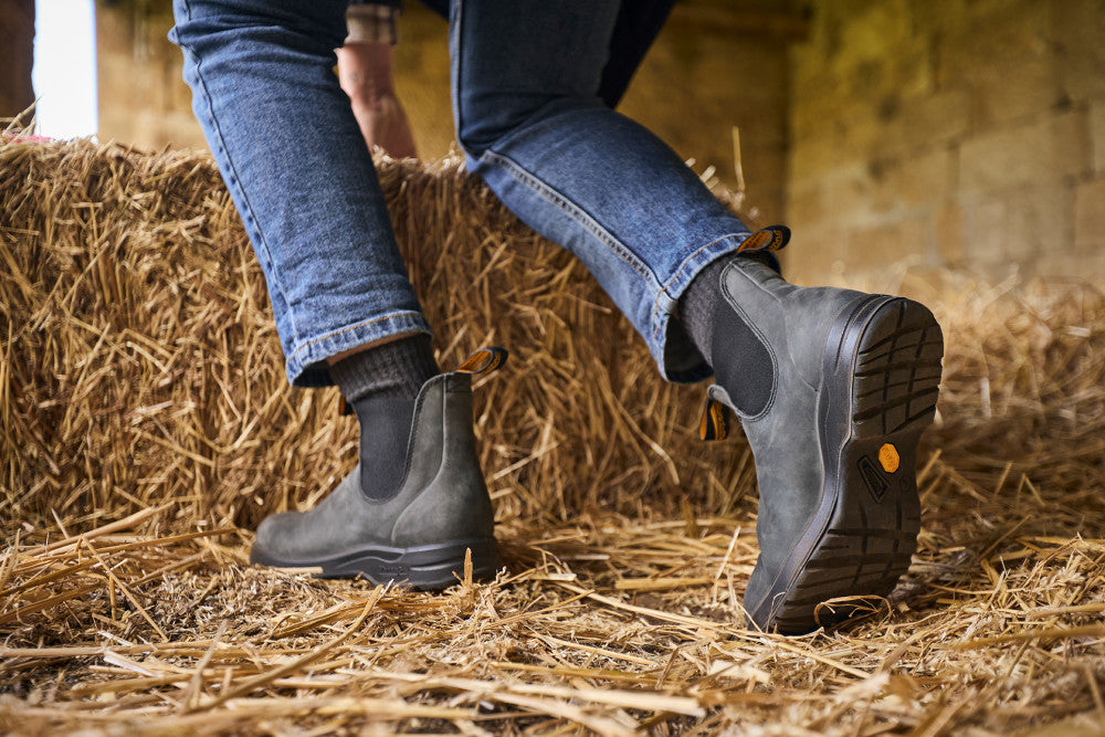 【極美品】 Blundstone ALL-TERRAIN Rustic 26.5 Rustic Black Premium Leather Chelsea Boots, Men's All-Terrain 2055