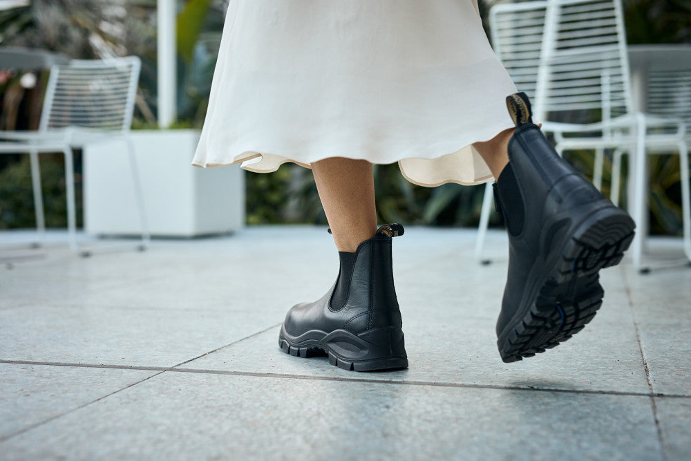Blundstone 2240 ブラック UK10 Black Premium Leather Chelsea Boots, Women's Lug 2240