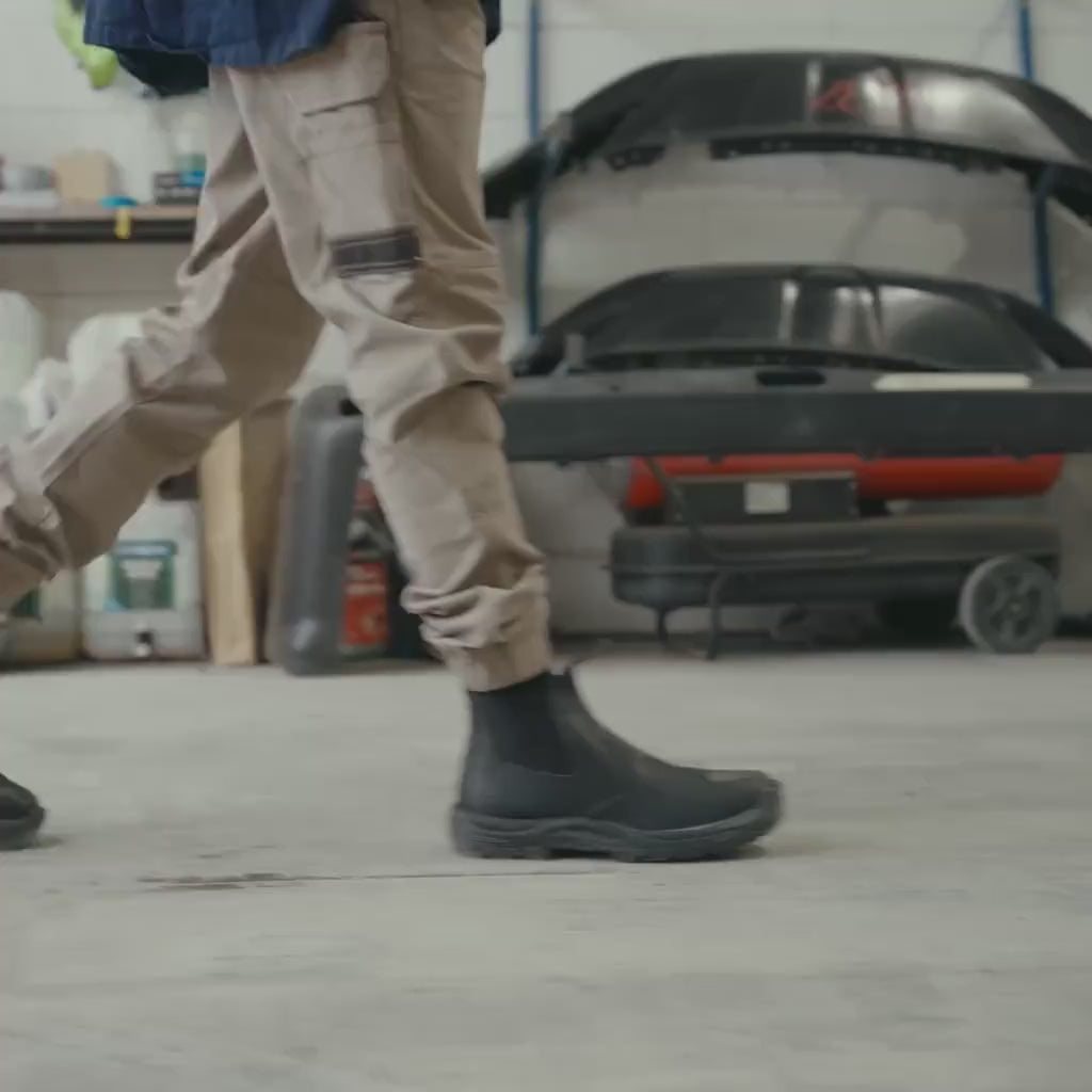 Black Premium Leather Chelsea Boots, Work Series 491 - Blundstone