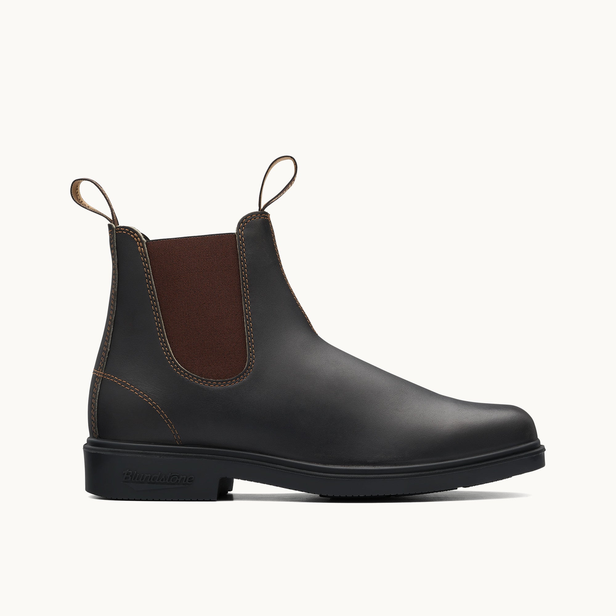 Blundstone Stout Brown Premium Leather Chelsea Boots, Women's Dress 062 - Size 9 Blundstone Stout Brown Premium Leather Chelsea Boots, Women's Dress 062 - Size 9