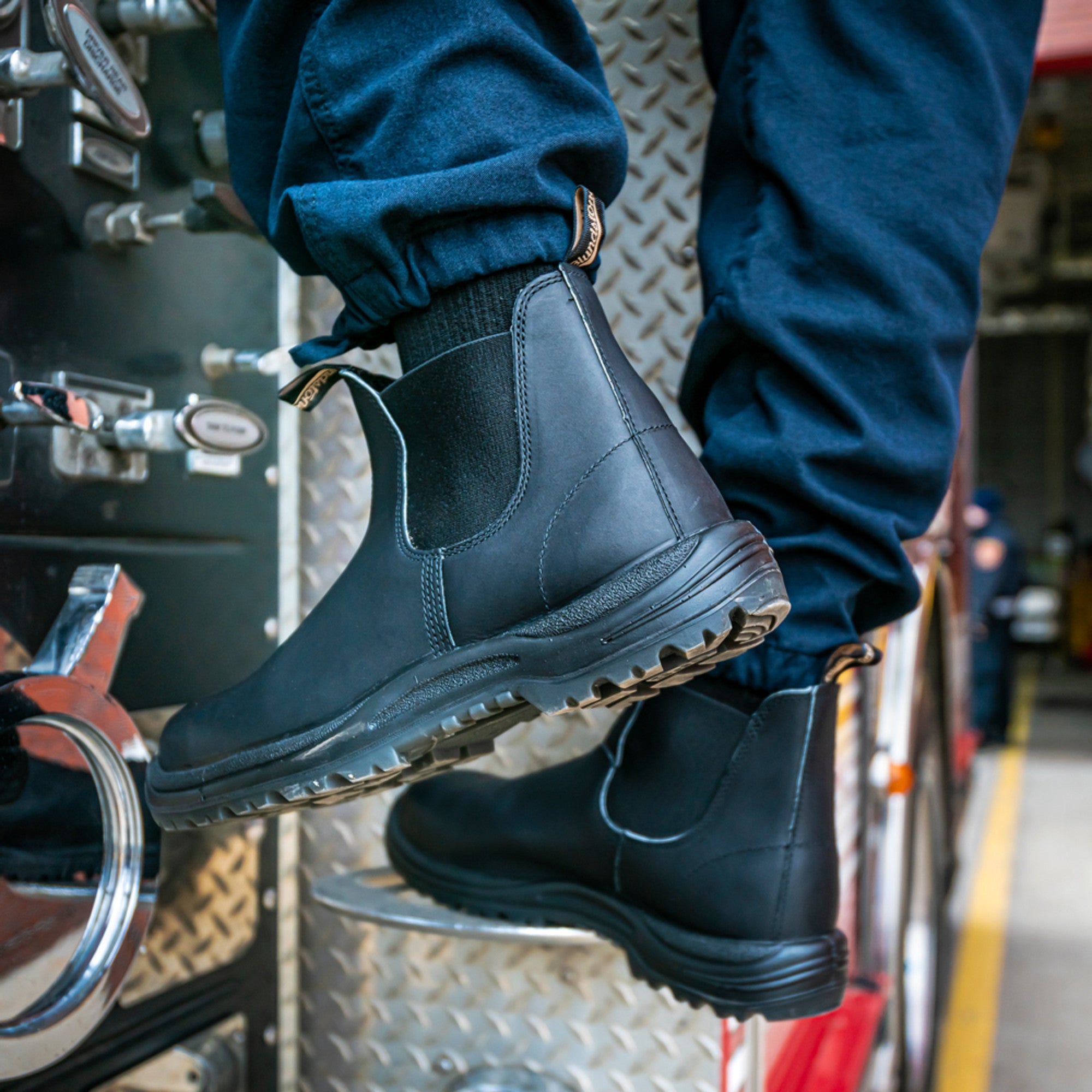Black Premium Leather Chelsea Boots, Work Series 179 - Blundstone