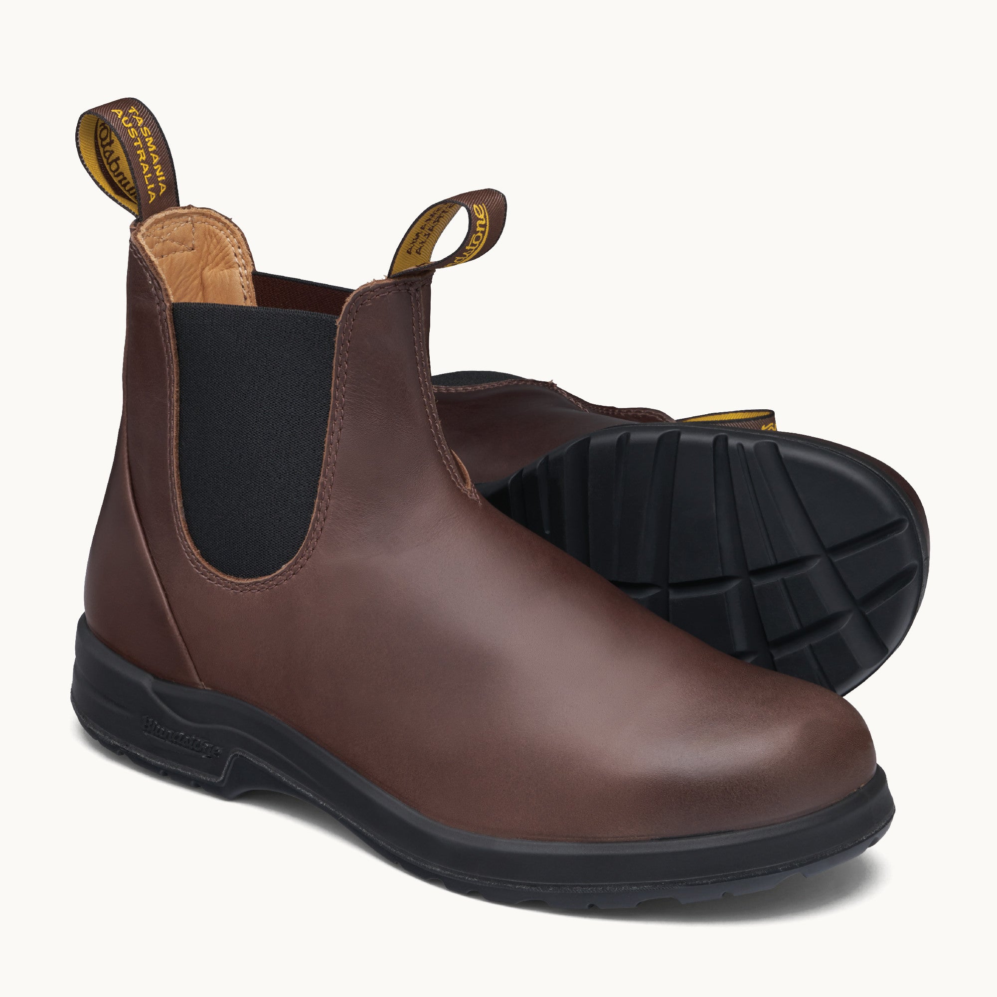 ブランドストーン 2057 Cocoa Brown Premium Leather Chelsea Boots, Men's All-Terrain