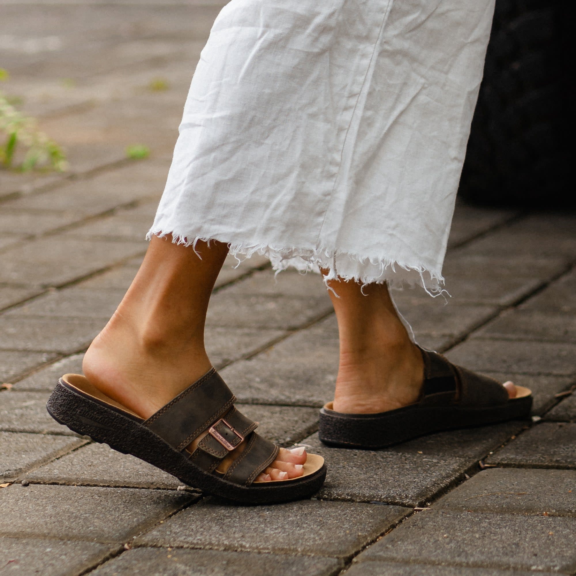 Rustic Brown Slip-on Sandals, Women's Aerocork 2694 - Blundstone