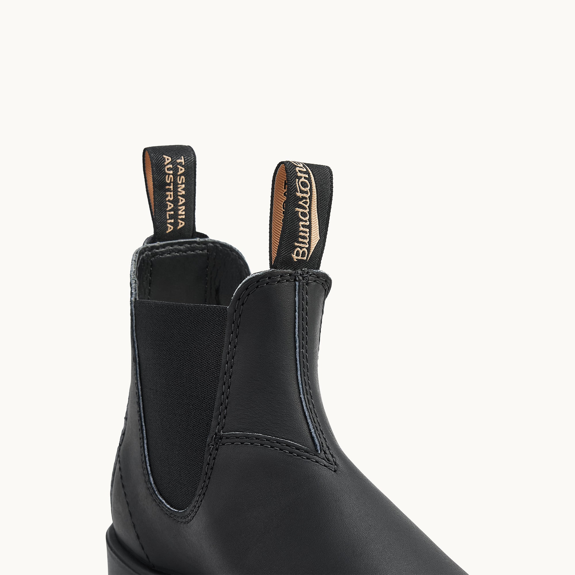 Black Premium Leather Chelsea Boots, Men's Originals 510 - Blundstone