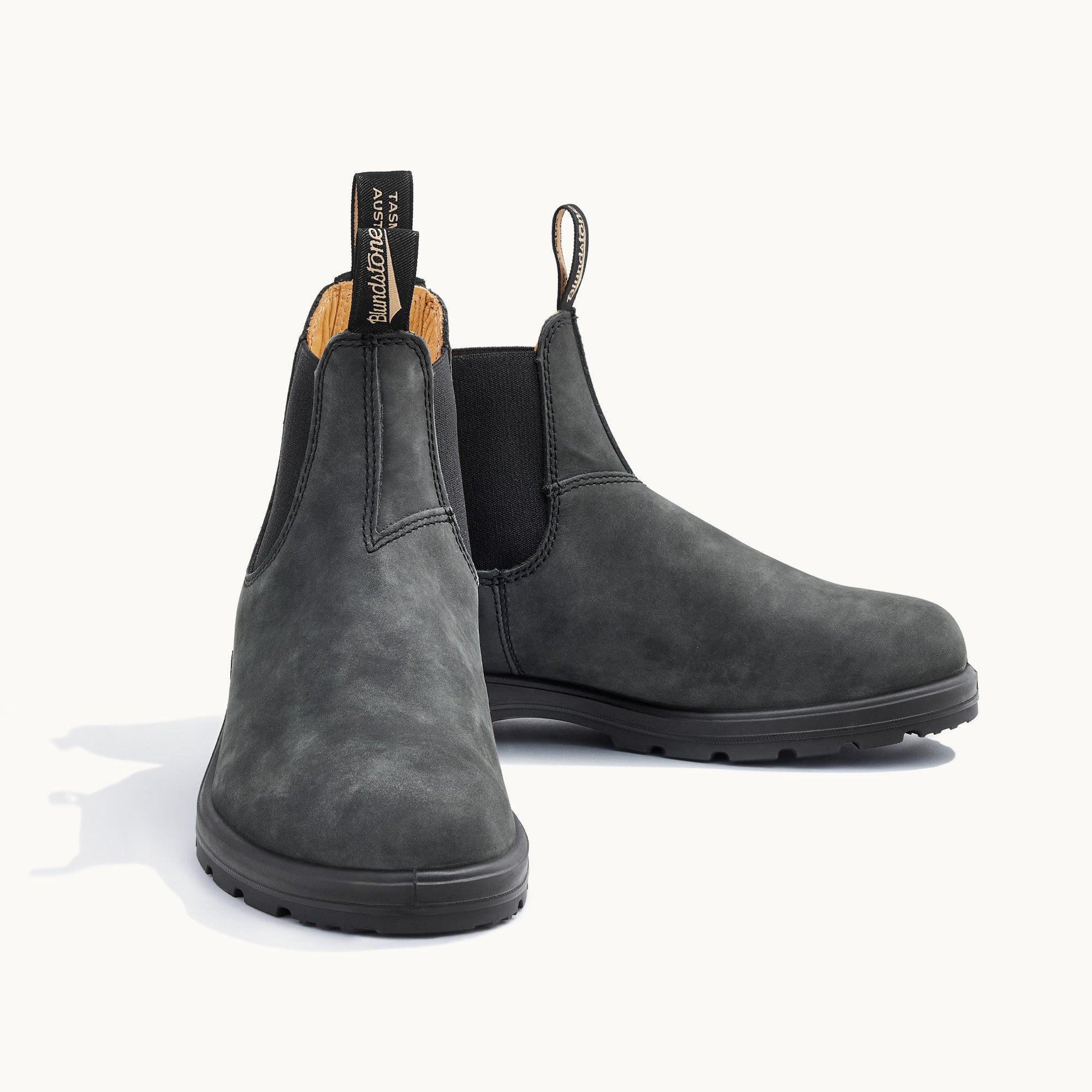 Rustic Black Leather Chelsea Boots, Men's Classics 587 - Blundstone