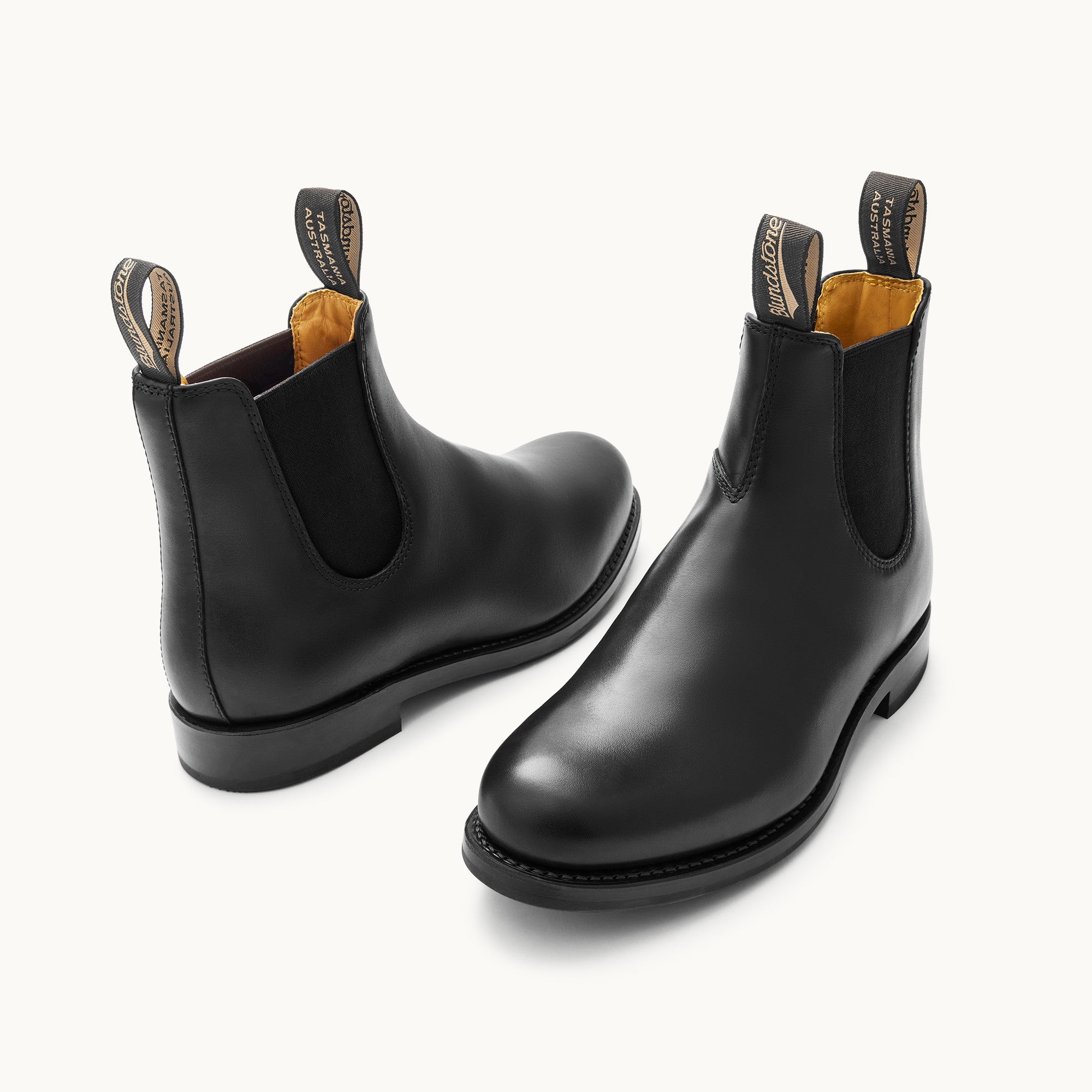Black Premium Leather Chelsea Boots, Men's Heritage 156 - Blundstone