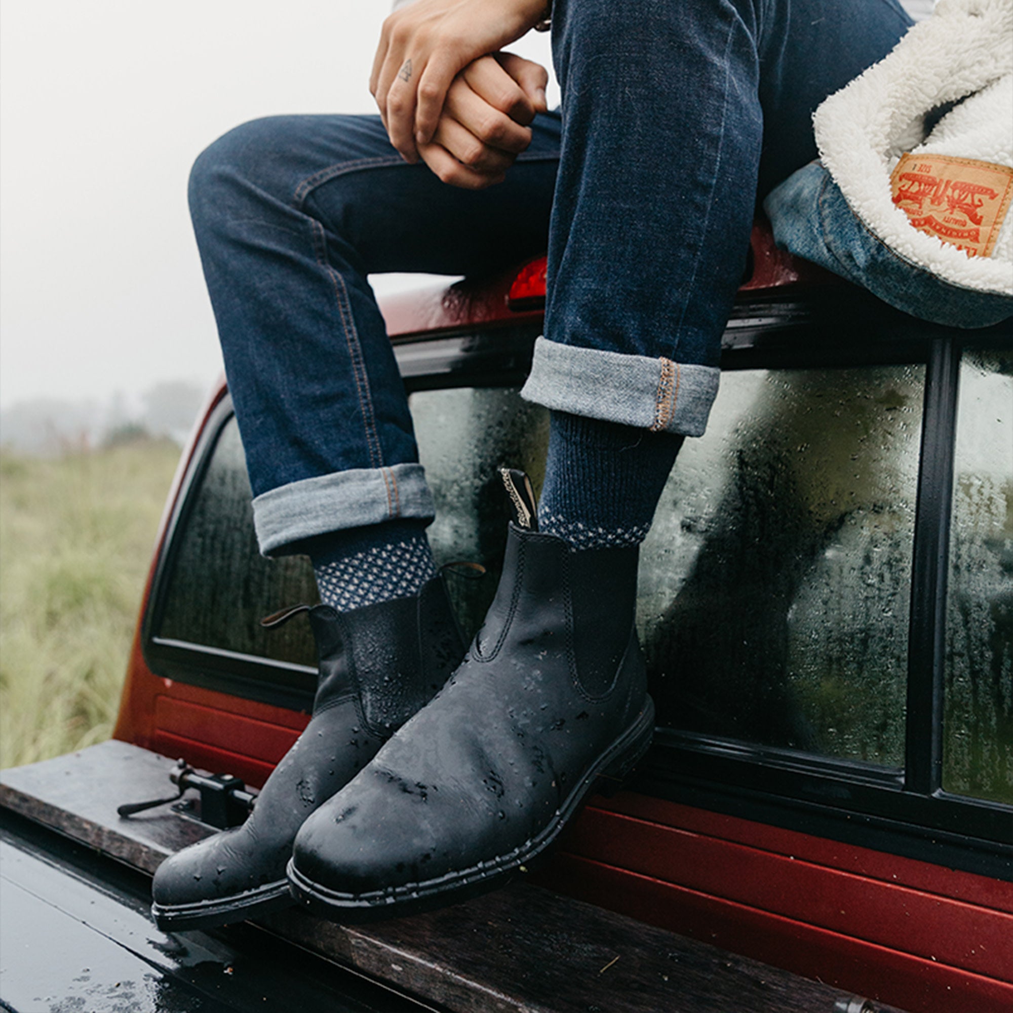 Black Full Grain Leather Chelsea Boots, Men's Dress 063 - Blundstone