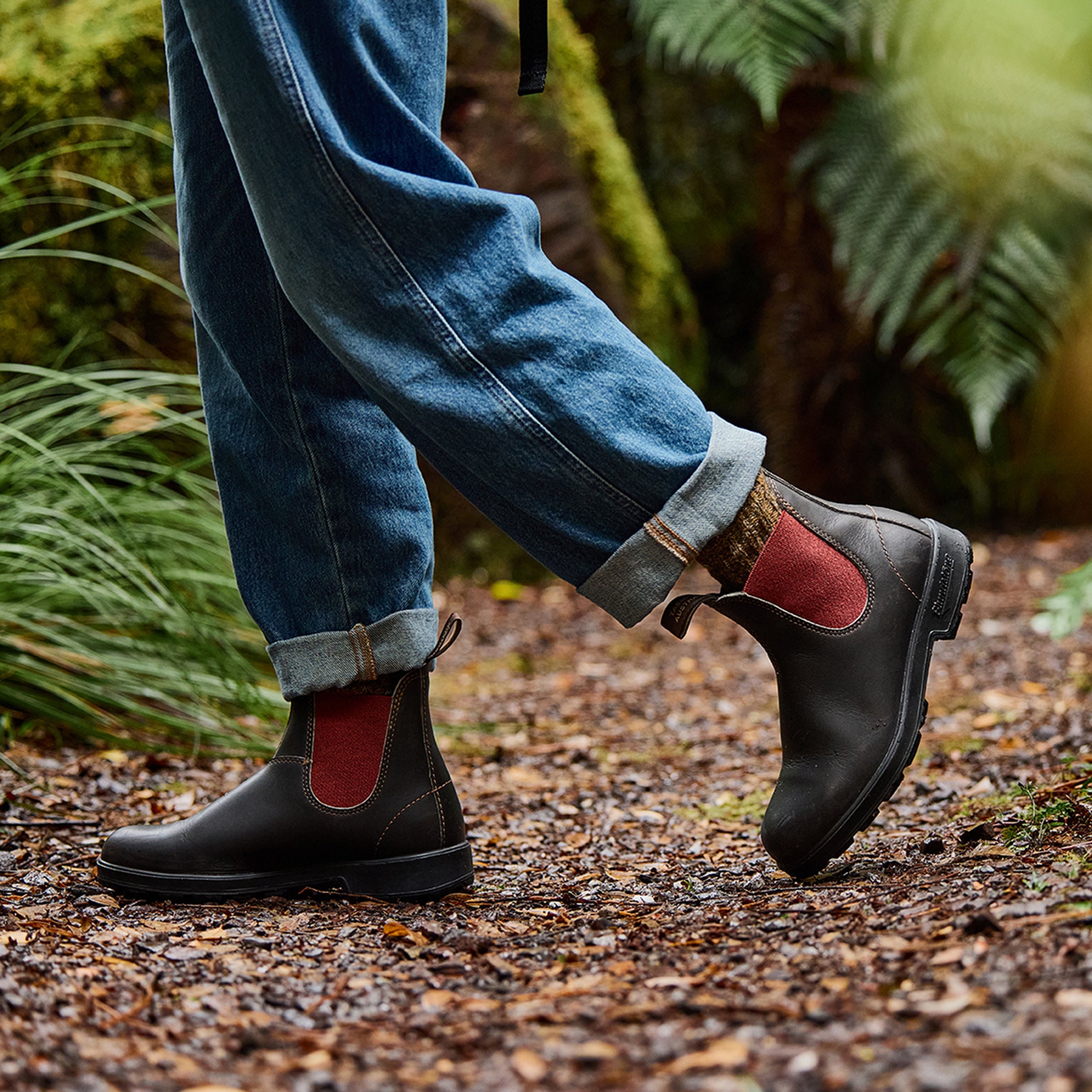 Brown / Crimson Full Grain Leather Chelsea Boots, Women's