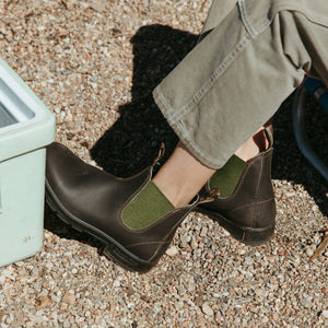 Stout Brown / Olive Premium Leather Chelsea Boots, Women's Originals 519