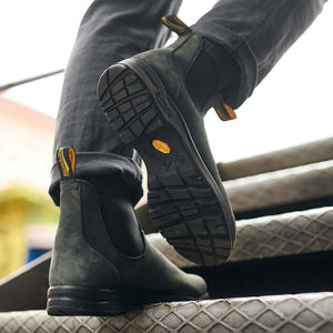 Blundstone Rustic Black Premium Leather Chelsea Boots, Men's All-Terrain 2055 - Size 4.5 Blundstone Rustic Black Premium Leather Chelsea Boots, Men's All-Terrain 2055 - Size 4.5