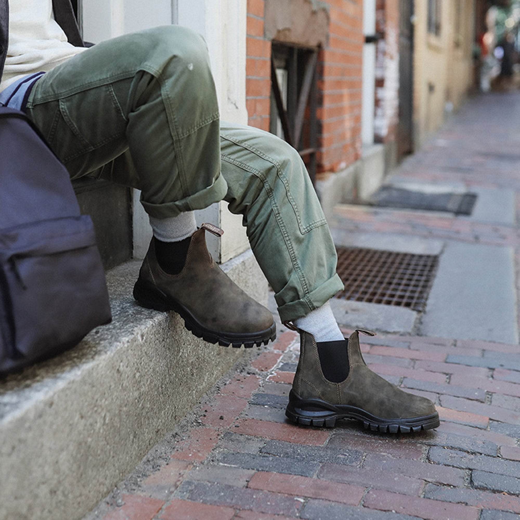 BLUNDSTONE｜Lug Boot 2239/ ブランドストーン/ラグブーツ Rustic Brown Premium Leather Chelsea Boots, Men's Lug 2239