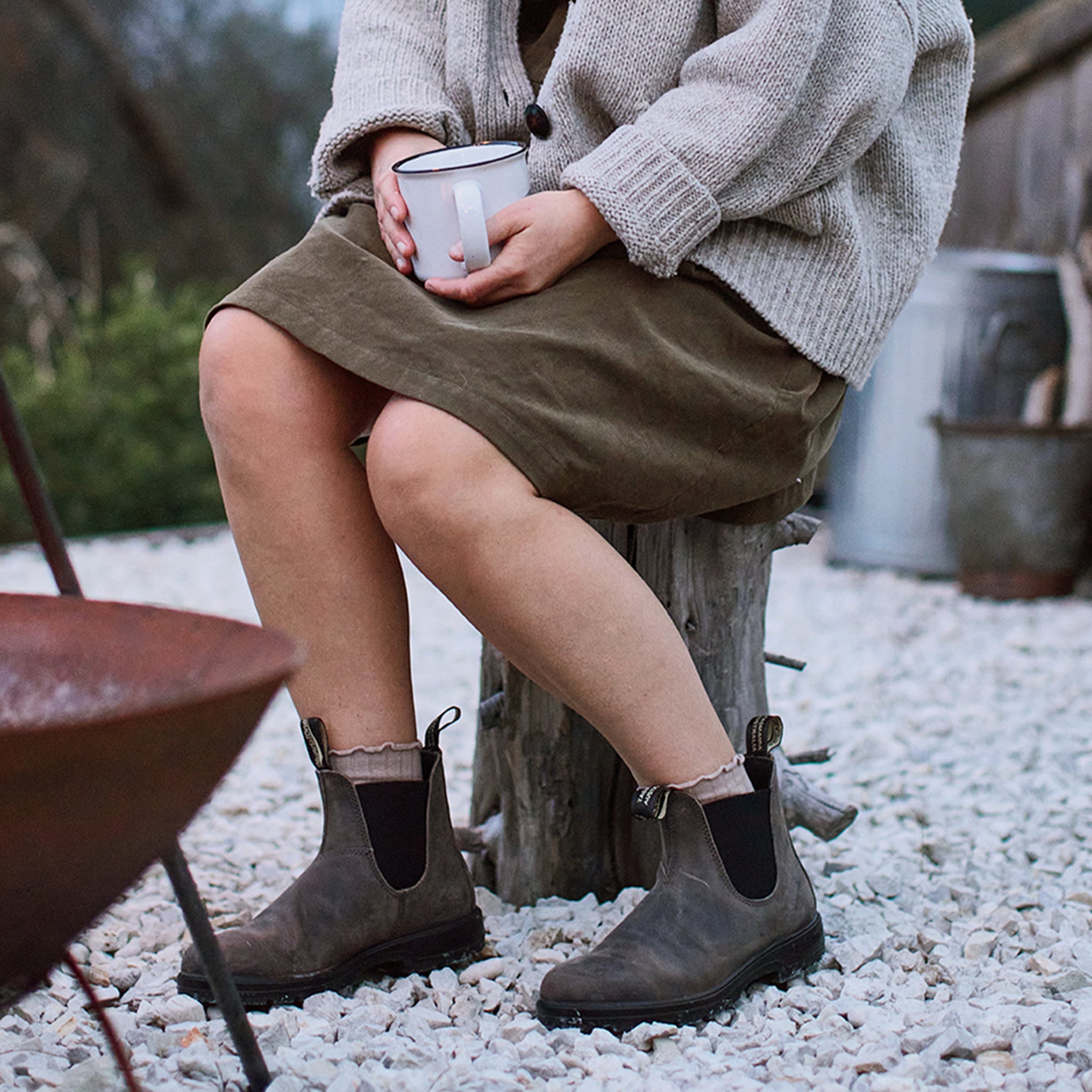 Clay Premium Leather Chelsea Boots, Women's Classics 2446 - Blundstone
