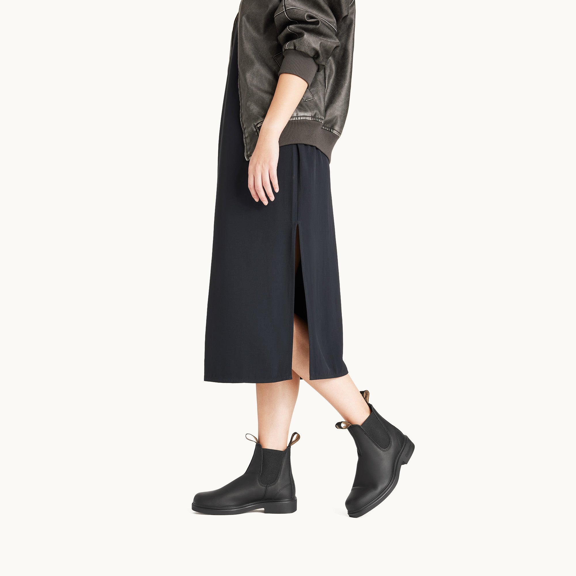 Black Full Grain Leather Chelsea Boots, Women's Dress 063 - Blundstone