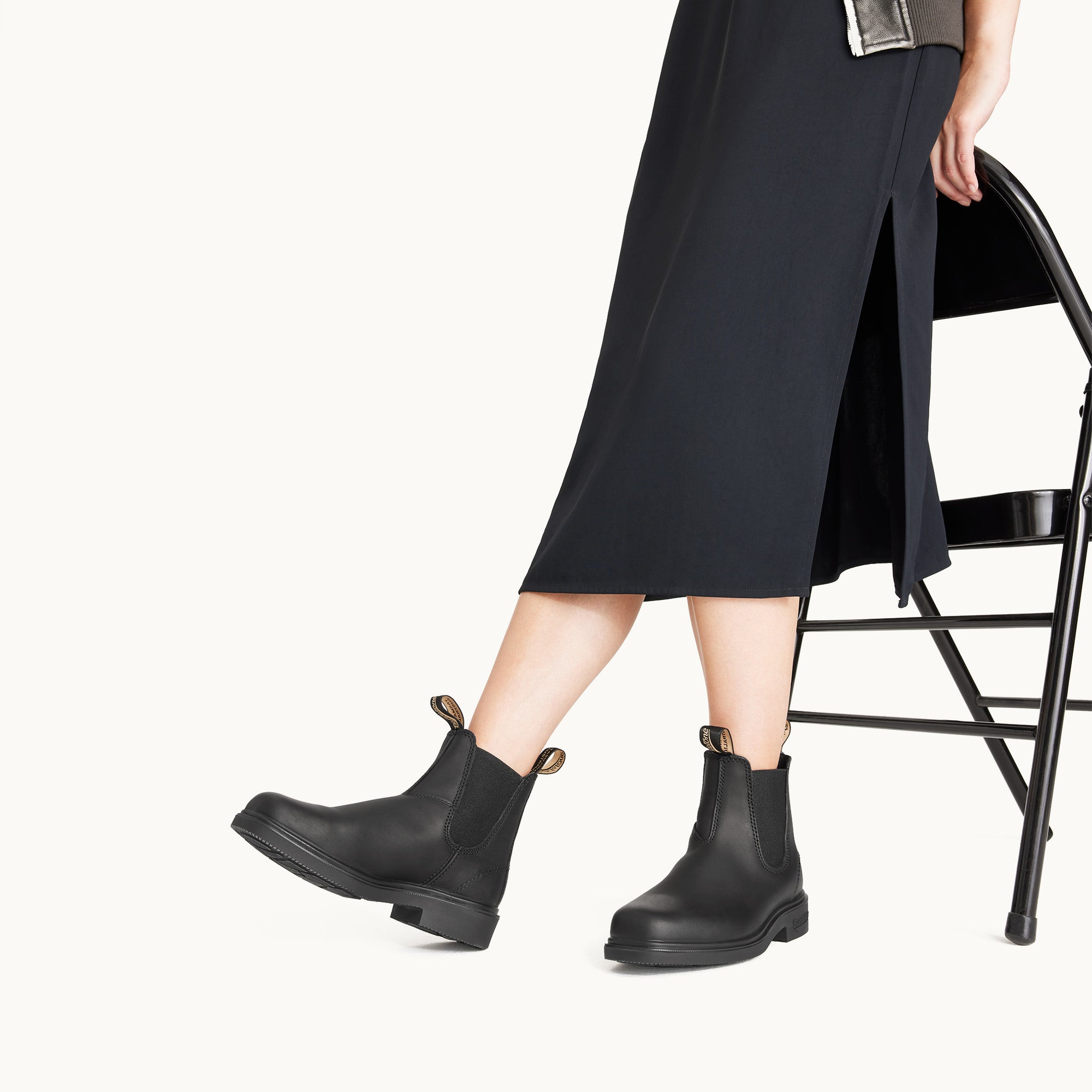Black Full Grain Leather Chelsea Boots, Women's Dress 063 - Blundstone