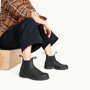 blundstone womens classic vs dress Black Premium Leather Chelsea Boots, Women's Classics 558 All Sizes are listed