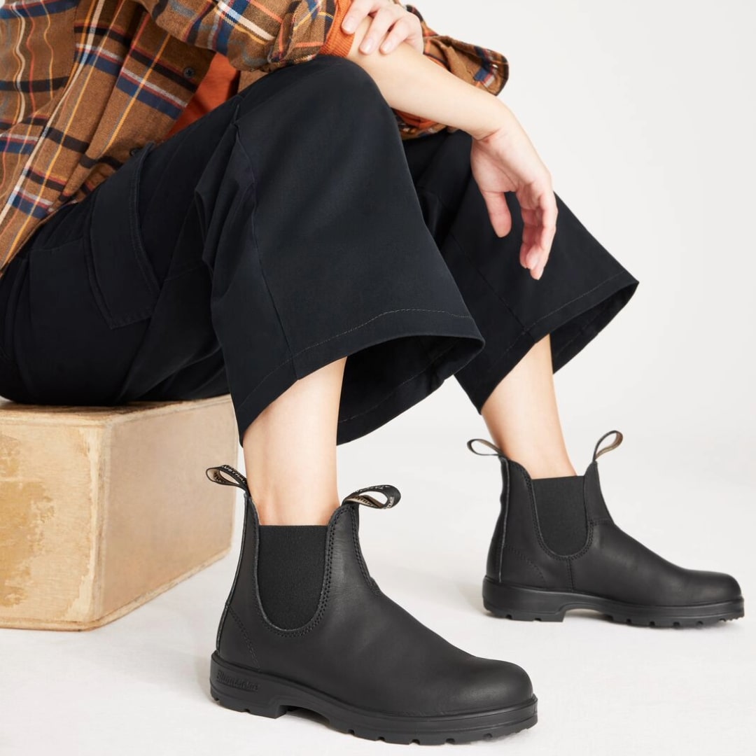 Blundstones womens black shop