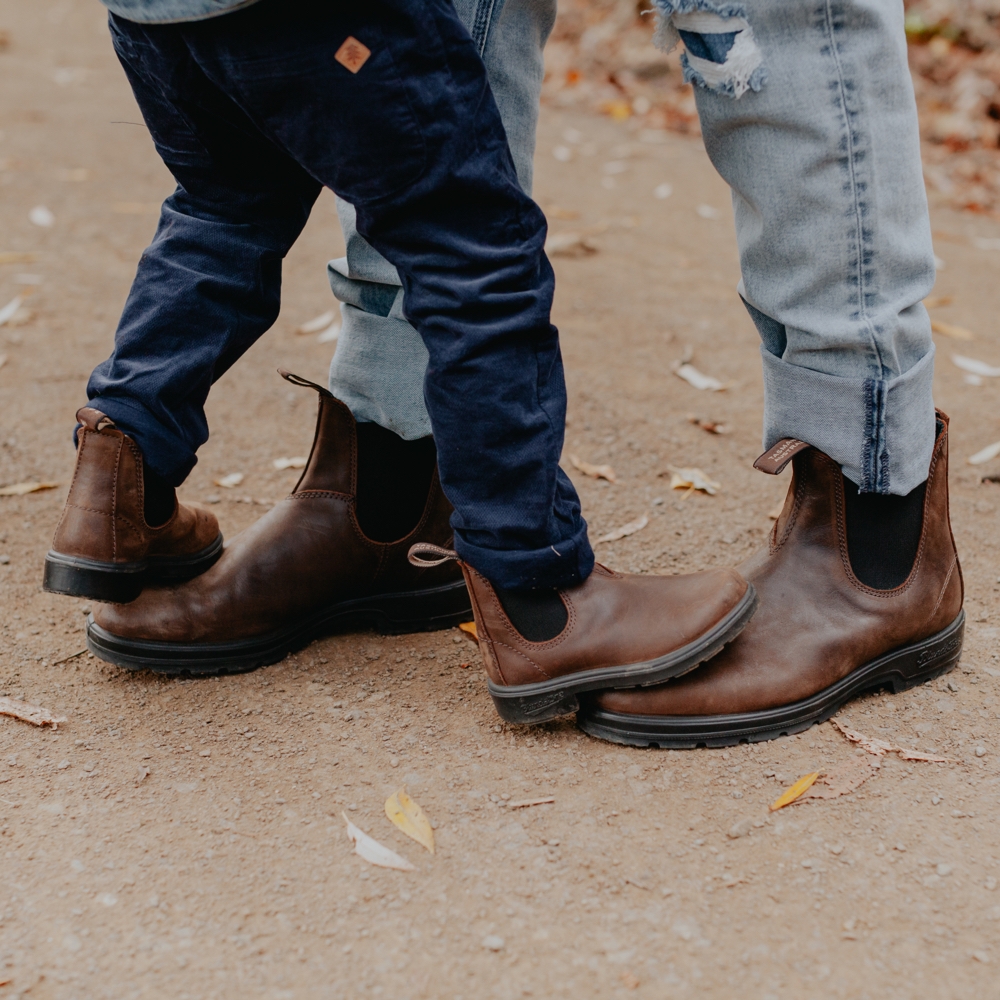 Boys blundstones on sale