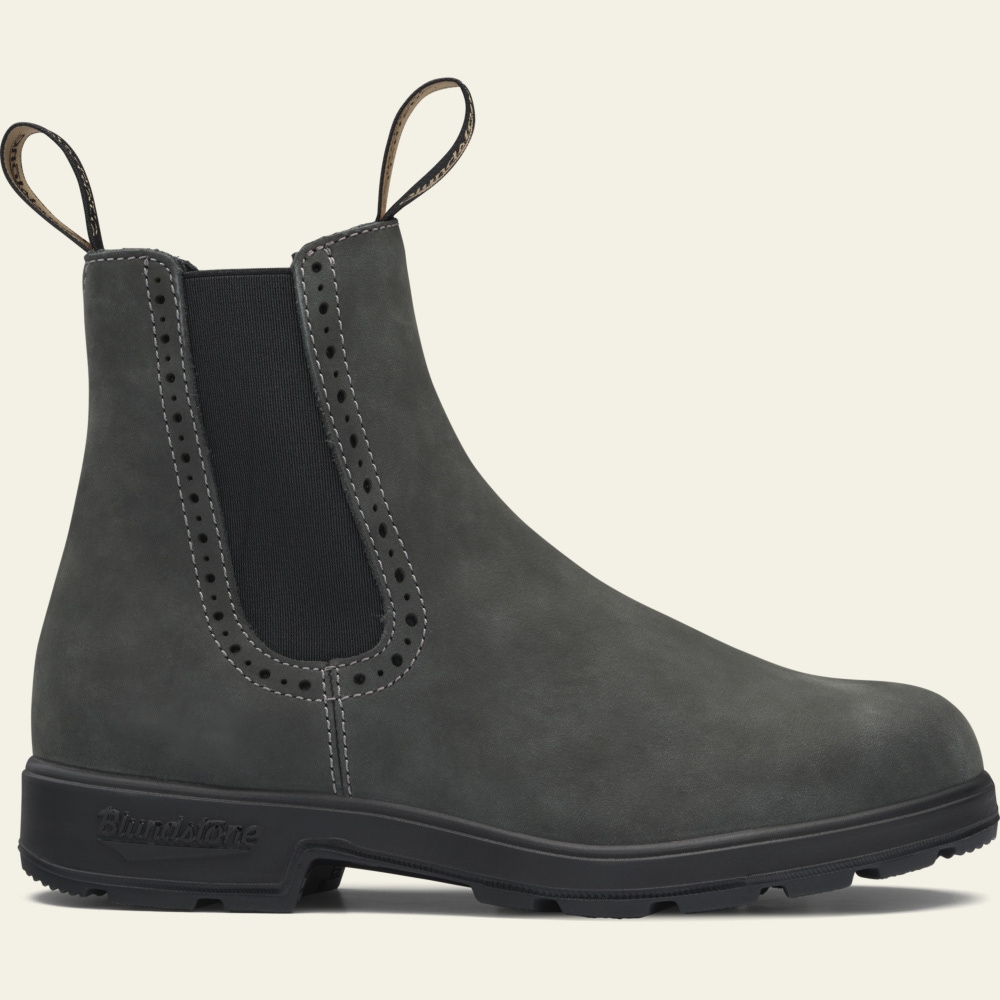 blundstone boots rustic black