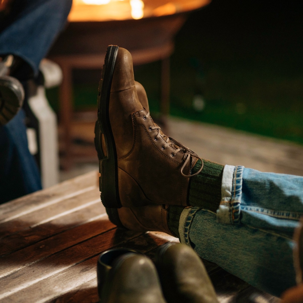 blundstone lace up boots