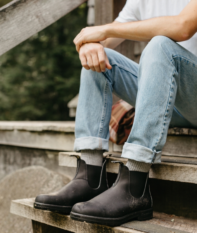 mens brown boots with jeans